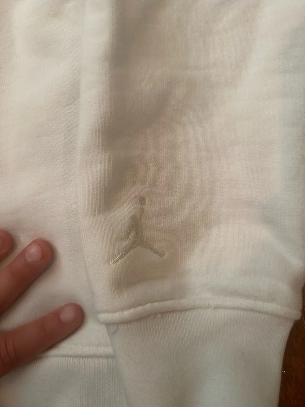 White Jordan crewneck oversized sweatshirt size medium in excellent condition